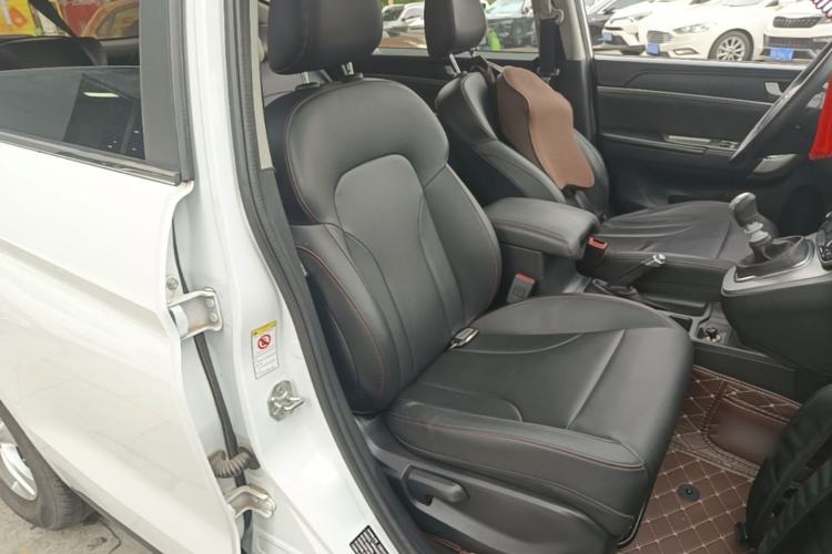 Used Haval M6 2019 1.5T Manual Two-Wheel Drive Elite Version China V Standard Right Front Seat