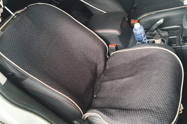 Used Haval M6 2019 1.5T Manual Two-Wheel Drive Elite Version China VI Standard Right Front Seat