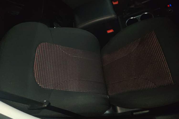 Used Haval M6 2019 1.5T Manual Two-Wheel Drive Urban Version China VI Standard Right Front Seat