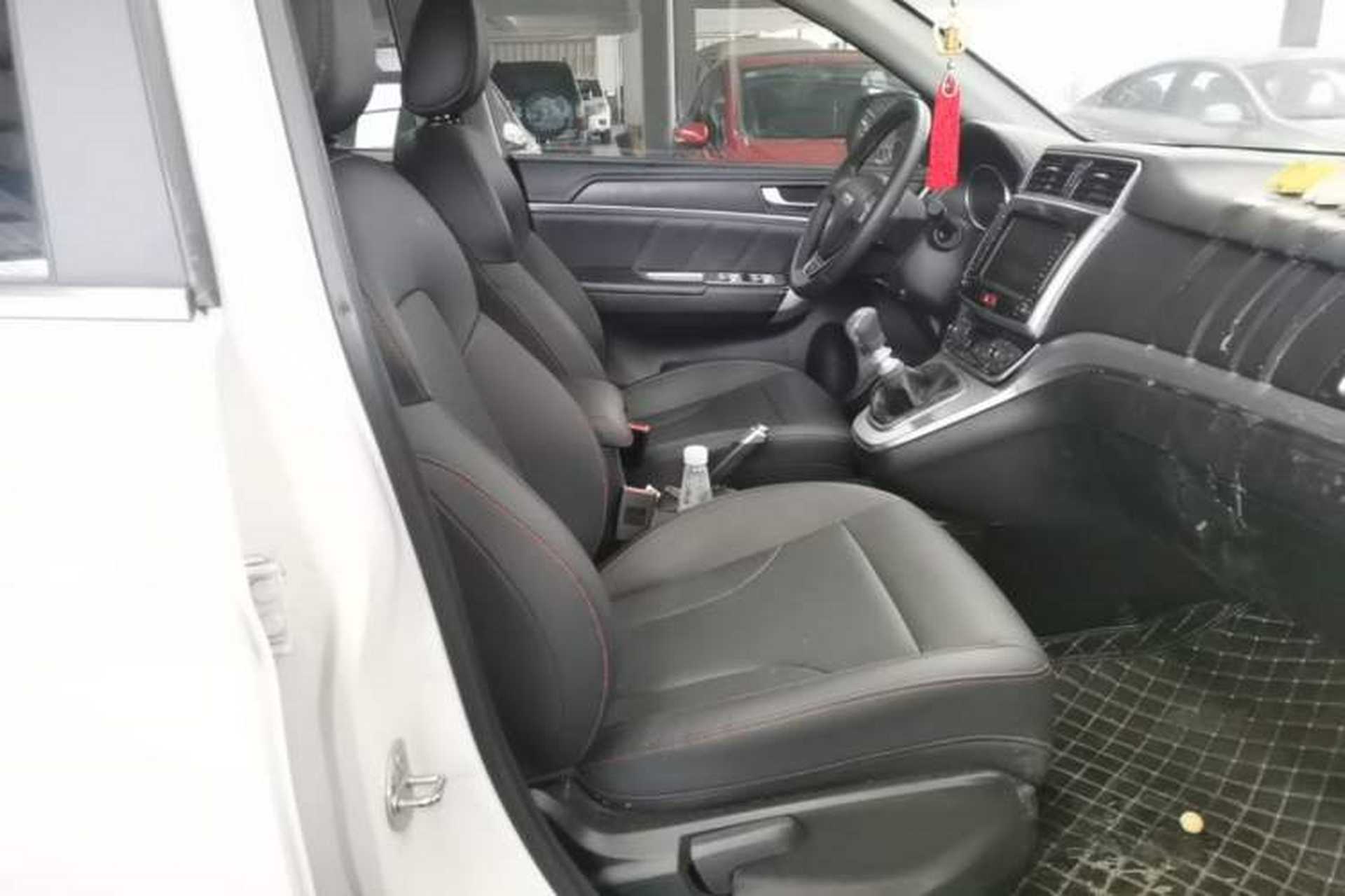 Used Haval M6 2019 1.5T Manual Two-Wheel Drive Elite Version China VI Standard Right Front Seat