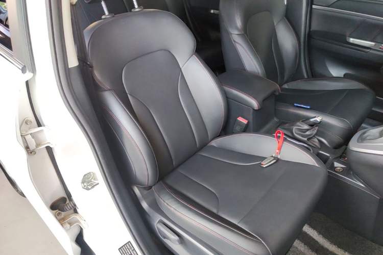 Used Haval M6 2019 1.5T DCT Two-Wheel Drive Value Edition China VI Standard Right Front Seat