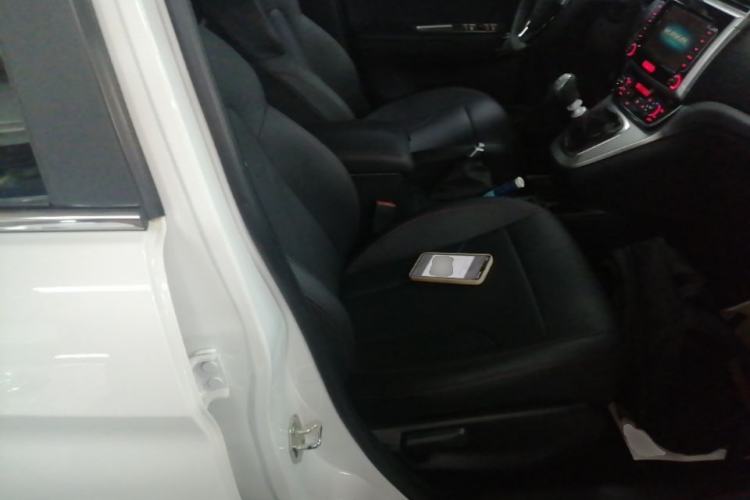 Used Haval M6 2019 1.5T Manual Two-Wheel Drive Elite Version China VI Standard Right Front Seat