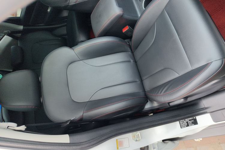 Used Haval M6 2019 1.5T Manual Two-Wheel Drive Elite Version China V Standard Right Front Seat