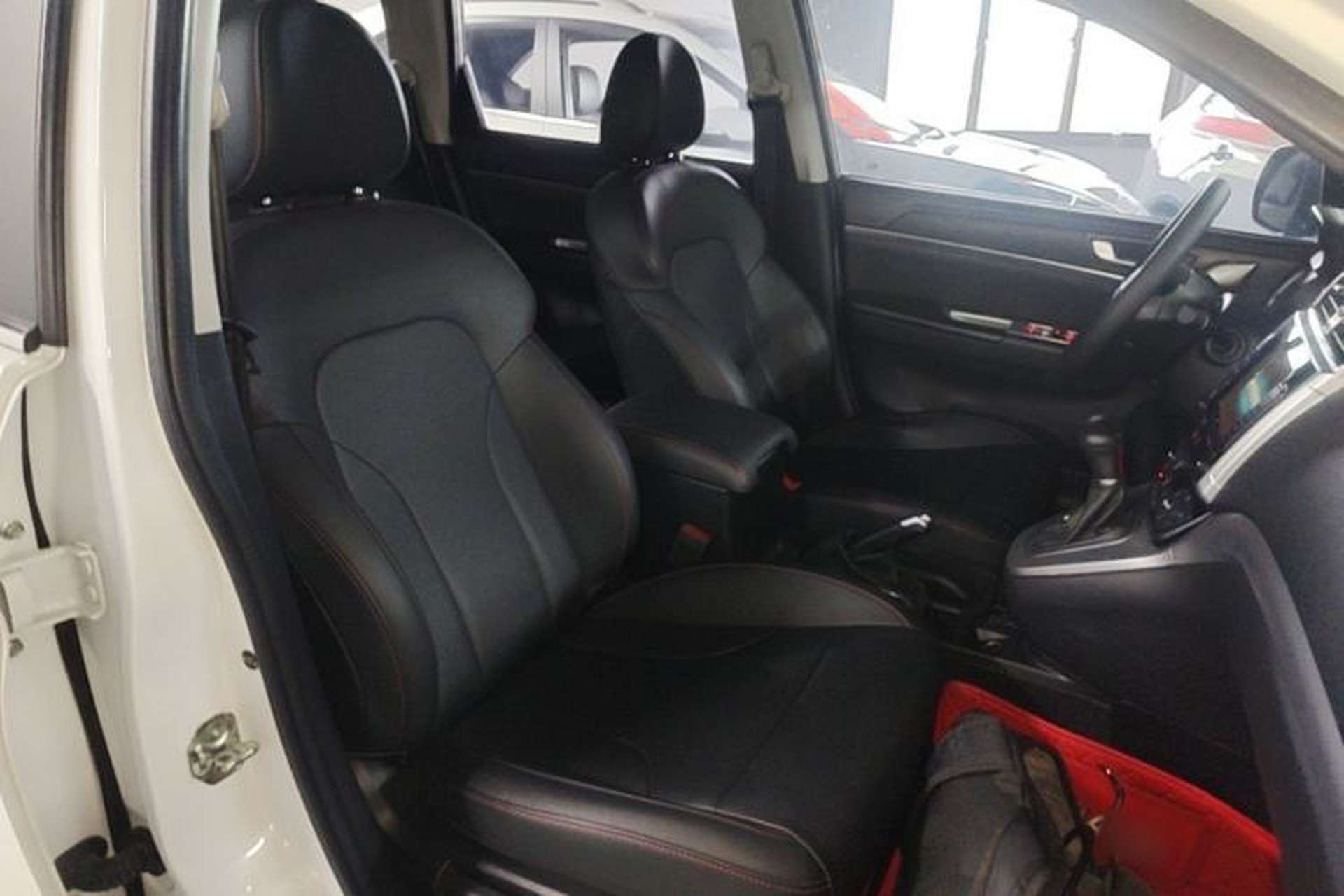 Used Haval M6 2019 1.5T DCT Two-Wheel Drive Value Edition China VI Standard Right Front Seat
