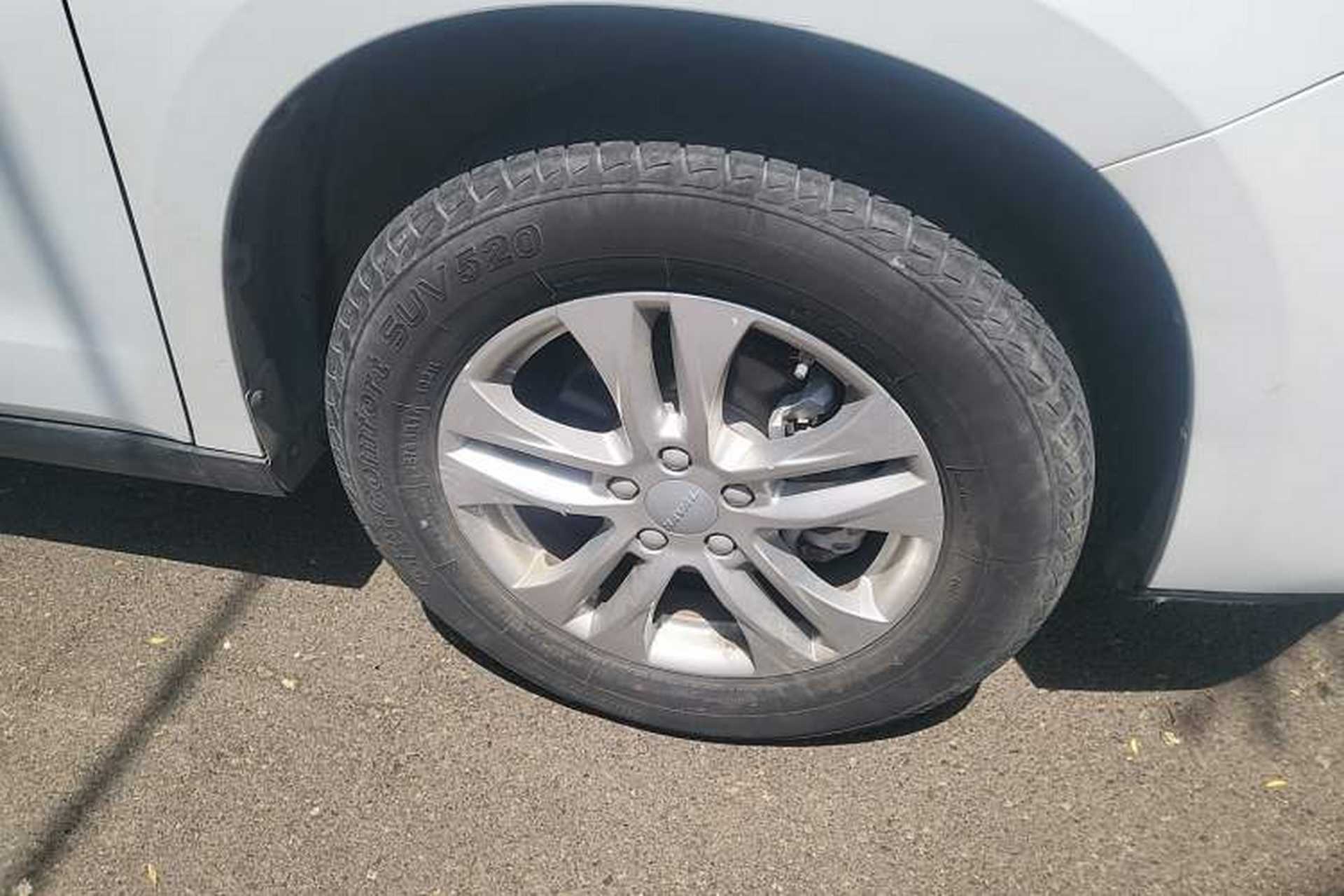 Used Haval M6 2019 1.5T DCT Two-Wheel Drive Value Edition China VI Standard Right Front Wheel Hub