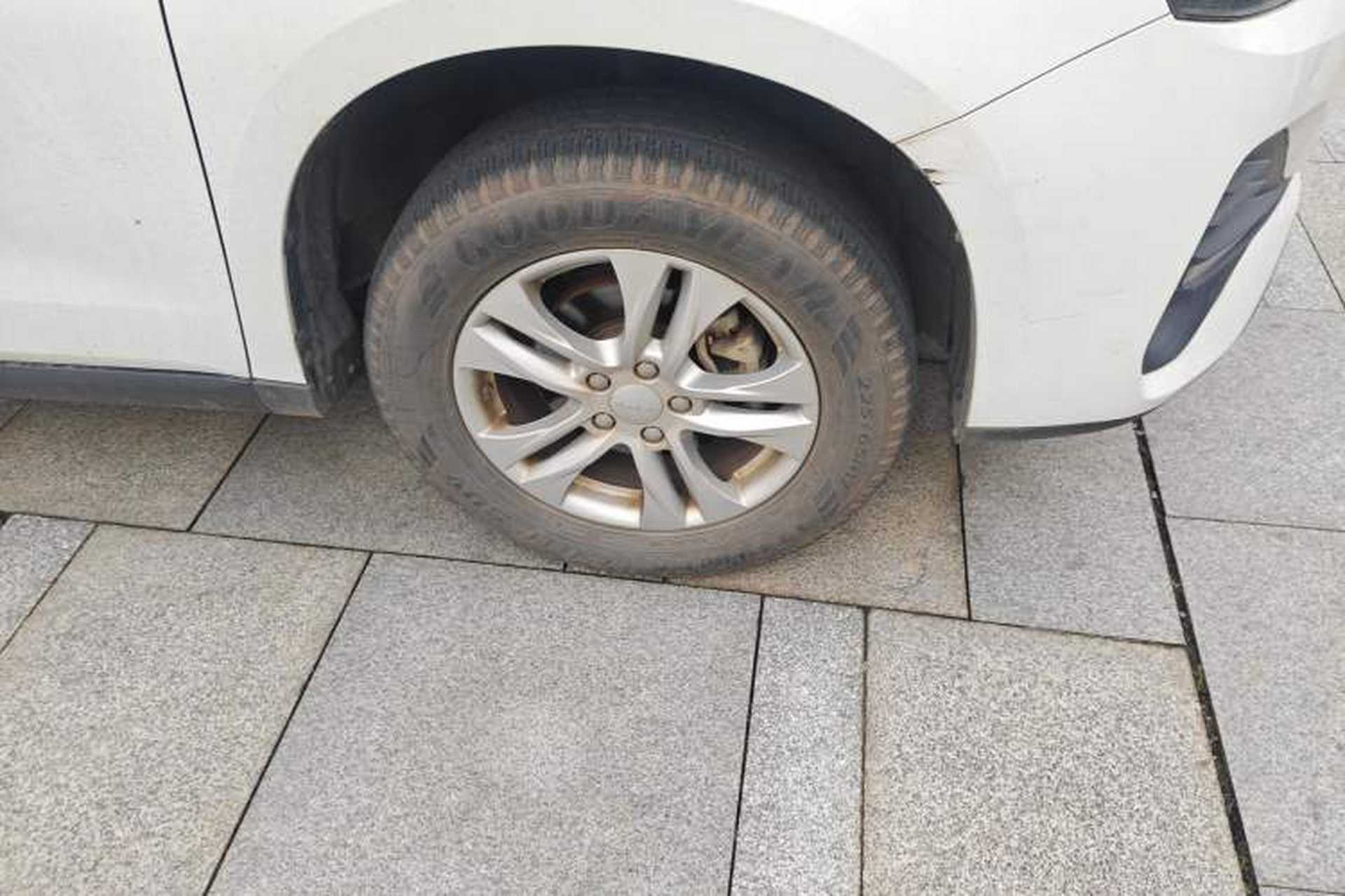 Used Haval M6 2019 1.5T DCT Two-Wheel Drive Elite Version China VI Standard Right Front Wheel Hub