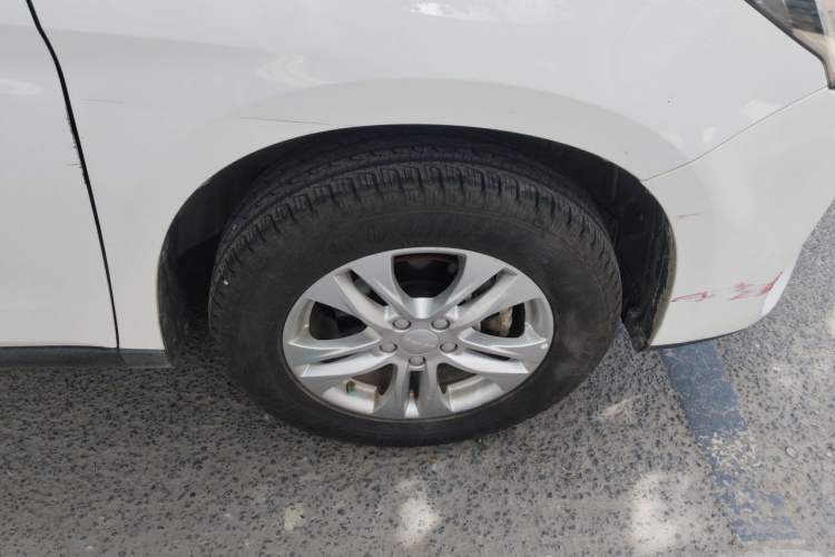 Used Haval M6 2019 1.5T DCT Two-Wheel Drive Elite Version China V Standard Right Front Wheel Hub
