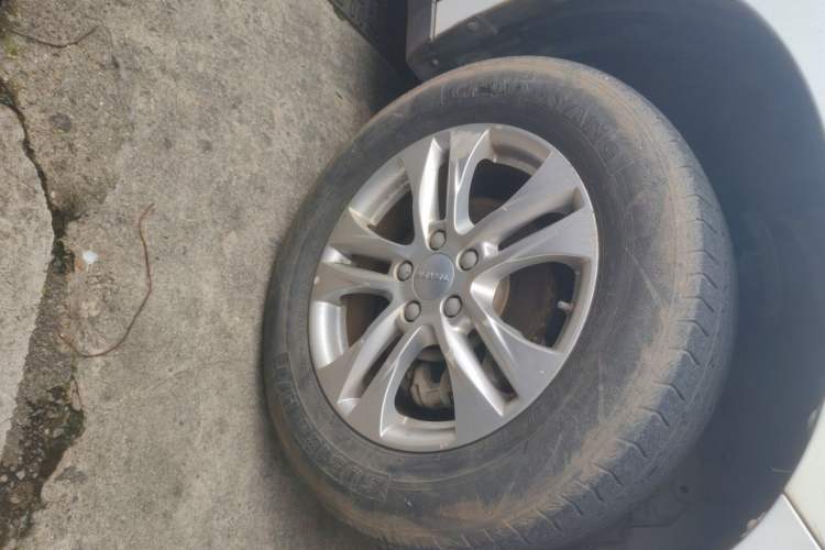 Used Haval M6 2019 1.5T Manual Two-Wheel Drive Elite Version China V Standard Right Front Wheel Hub