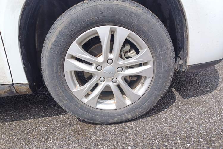 Used Haval M6 2019 1.5T DCT Two-Wheel Drive Value Edition China VI Standard Right Front Wheel Hub