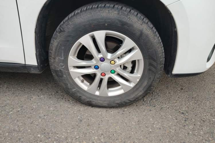 Used Haval M6 2019 1.5T DCT Two-Wheel Drive Elite Version China VI Standard Right Front Wheel Hub