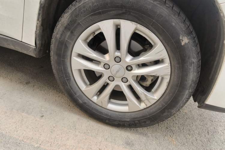 Used Haval M6 2019 1.5T DCT Two-Wheel Drive Value Edition China VI Standard Right Front Wheel Hub