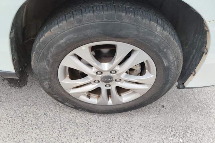 Used Haval M6 2019 1.5T Manual Two-Wheel Drive Elite Version China V Standard Right Front Wheel Hub