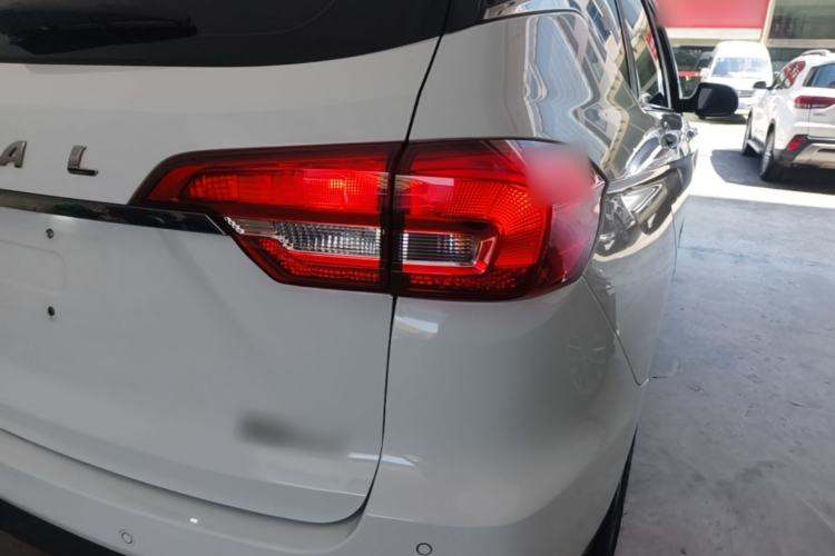 Used Haval M6 2019 1.5T DCT Two-Wheel Drive Value Edition China VI Standard Right Rear Taillight