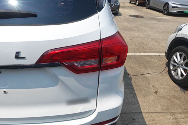 Used Haval M6 2019 1.5T Manual Two-Wheel Drive Elite Version China VI Standard Right Rear Taillight