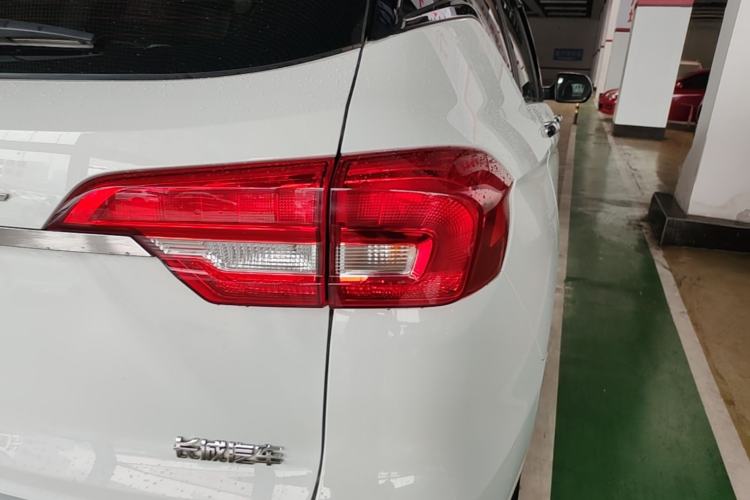 Used Haval M6 2019 1.5T DCT Two-Wheel Drive Elite Version China VI Standard Right Rear Taillight