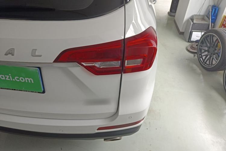 Used Haval M6 2019 1.5T DCT Two-Wheel Drive Elite Version China V Standard Right Rear Taillight