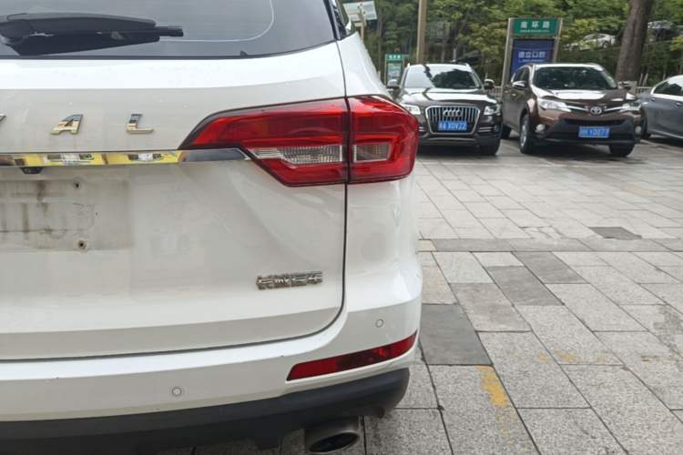 Used Haval M6 2019 1.5T Manual Two-Wheel Drive Elite Version China V Standard Right Rear Taillight