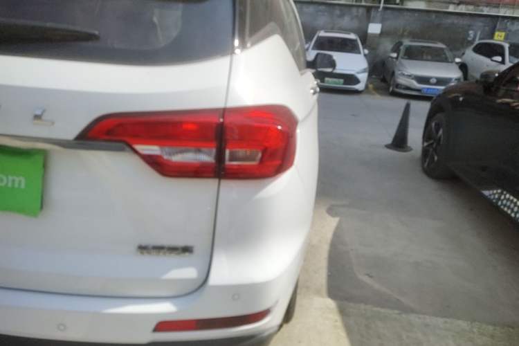 Used Haval M6 2019 1.5T Manual Two-Wheel Drive Elite Version China VI Standard Right Rear Taillight