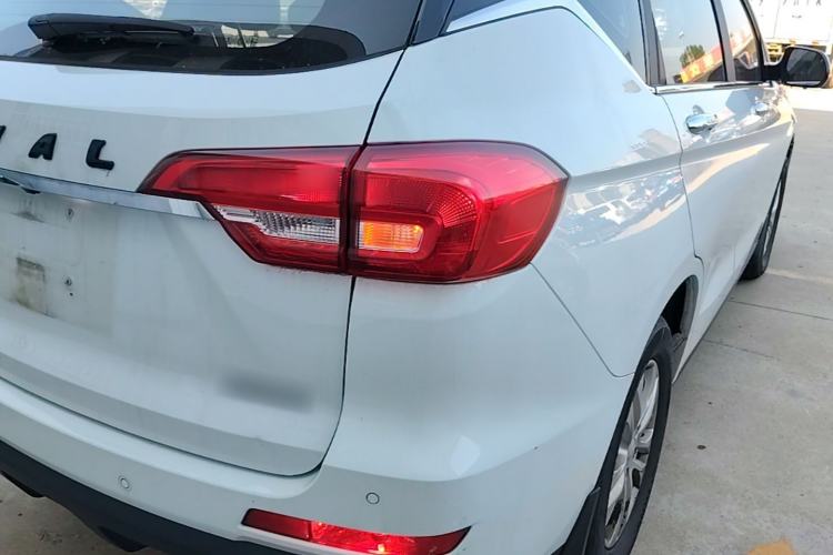 Used Haval M6 2019 1.5T DCT Two-Wheel Drive Elite Version China VI Standard Right Rear Taillight
