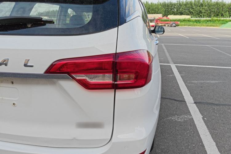 Used Haval M6 2019 1.5T Manual Two-Wheel Drive Elite Version China VI Standard Right Rear Taillight