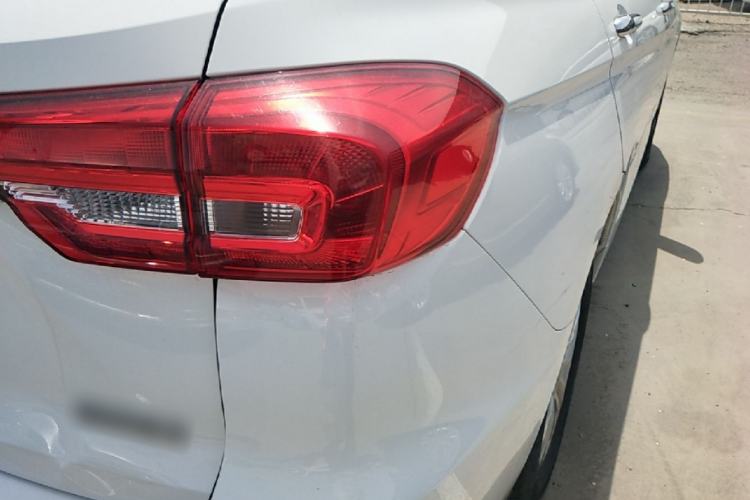Used Haval M6 2019 1.5T Manual Two-Wheel Drive Elite Version China VI Standard Right Rear Taillight