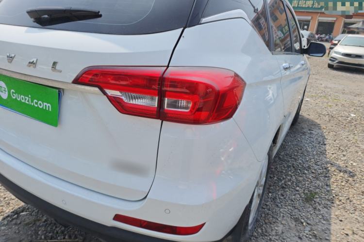 Used Haval M6 2019 1.5T DCT Two-Wheel Drive Value Edition China VI Standard Right Rear Taillight