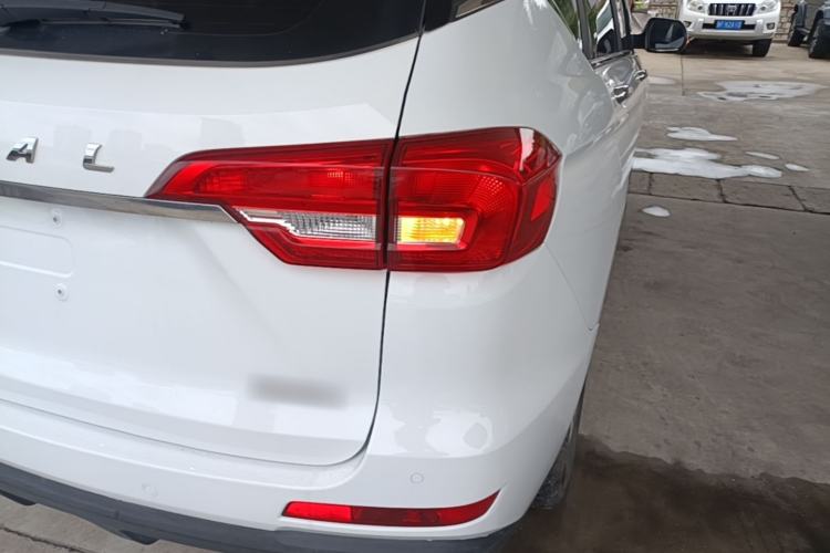 Used Haval M6 2019 1.5T DCT Two-Wheel Drive Value Edition China VI Standard Right Rear Taillight