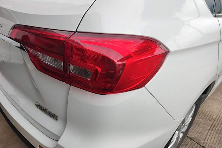Used Haval M6 2019 1.5T Manual Two-Wheel Drive Elite Version China VI Standard Right Rear Taillight
