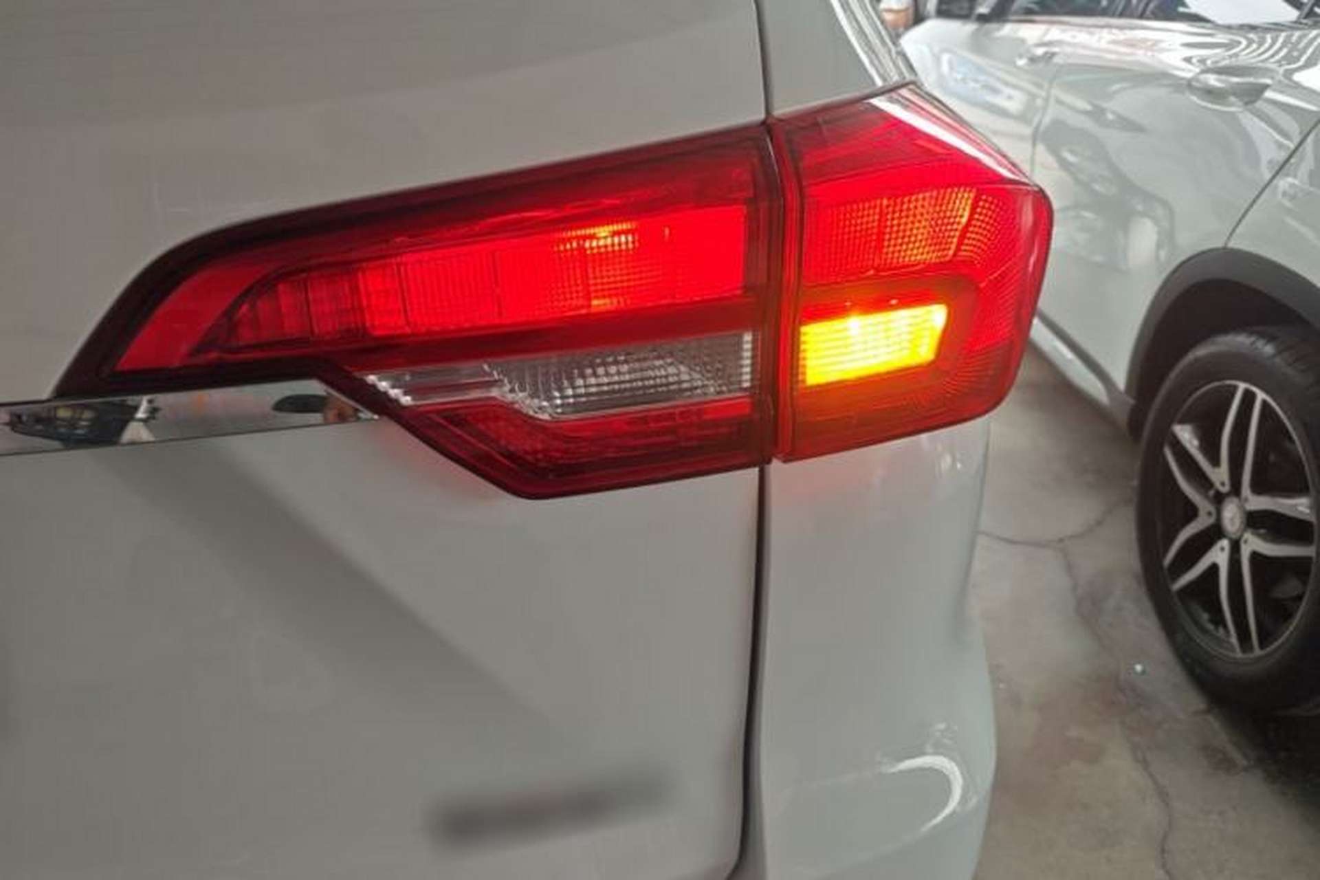 Used Haval M6 2019 1.5T DCT Two-Wheel Drive Elite Version China VI Standard Right Rear Taillight