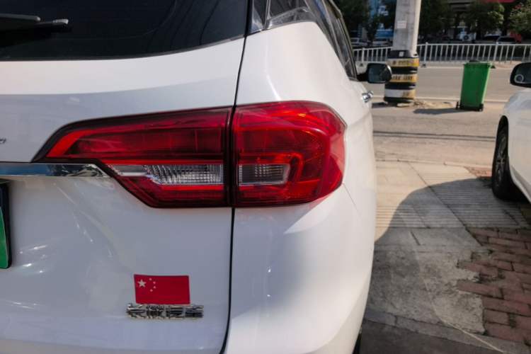 Used Haval M6 2019 1.5T DCT Two-Wheel Drive Elite Version China VI Standard Right Rear Taillight