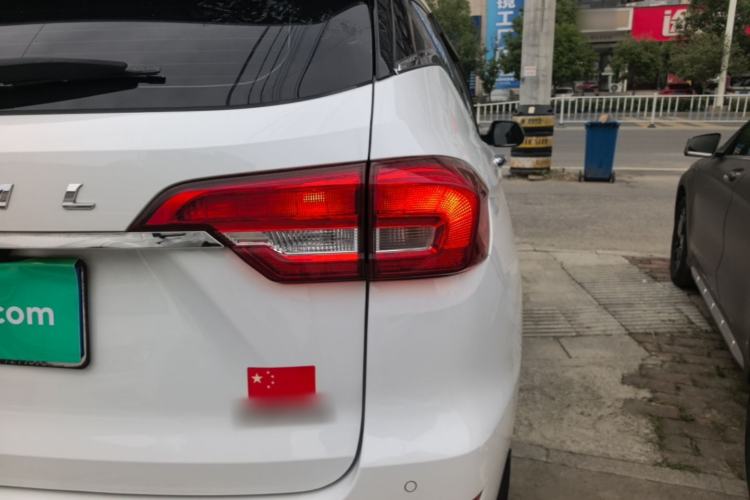 Used Haval M6 2019 1.5T DCT Two-Wheel Drive Elite Version China VI Standard Right Rear Taillight