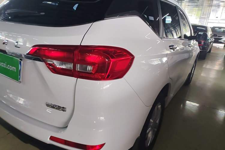 Used Haval M6 2019 1.5T DCT Two-Wheel Drive Elite Version China VI Standard Right Rear Taillight