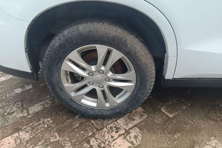 Used Haval M6 2019 1.5T DCT Two-Wheel Drive Value Edition China VI Standard Right Rear Wheel Hub