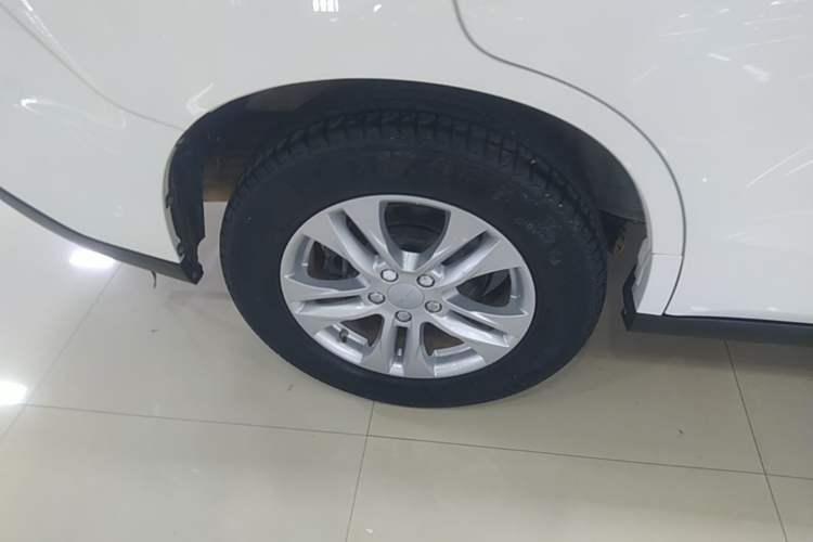 Used Haval M6 2019 1.5T DCT Two-Wheel Drive Value Edition China VI Standard Right Rear Wheel Hub