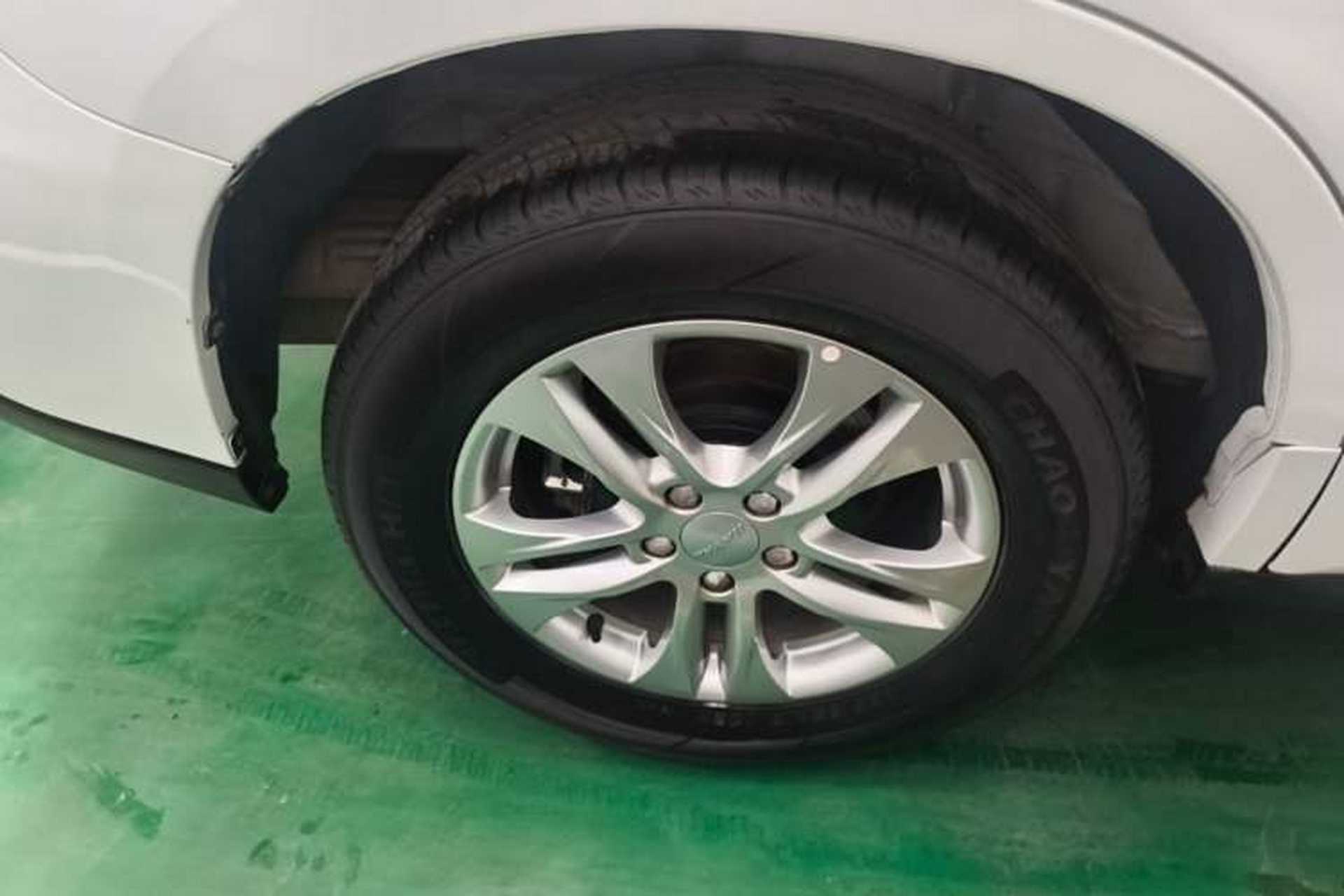 Used Haval M6 2019 1.5T DCT Two-Wheel Drive Urban Version China V Standard Right Rear Wheel Hub