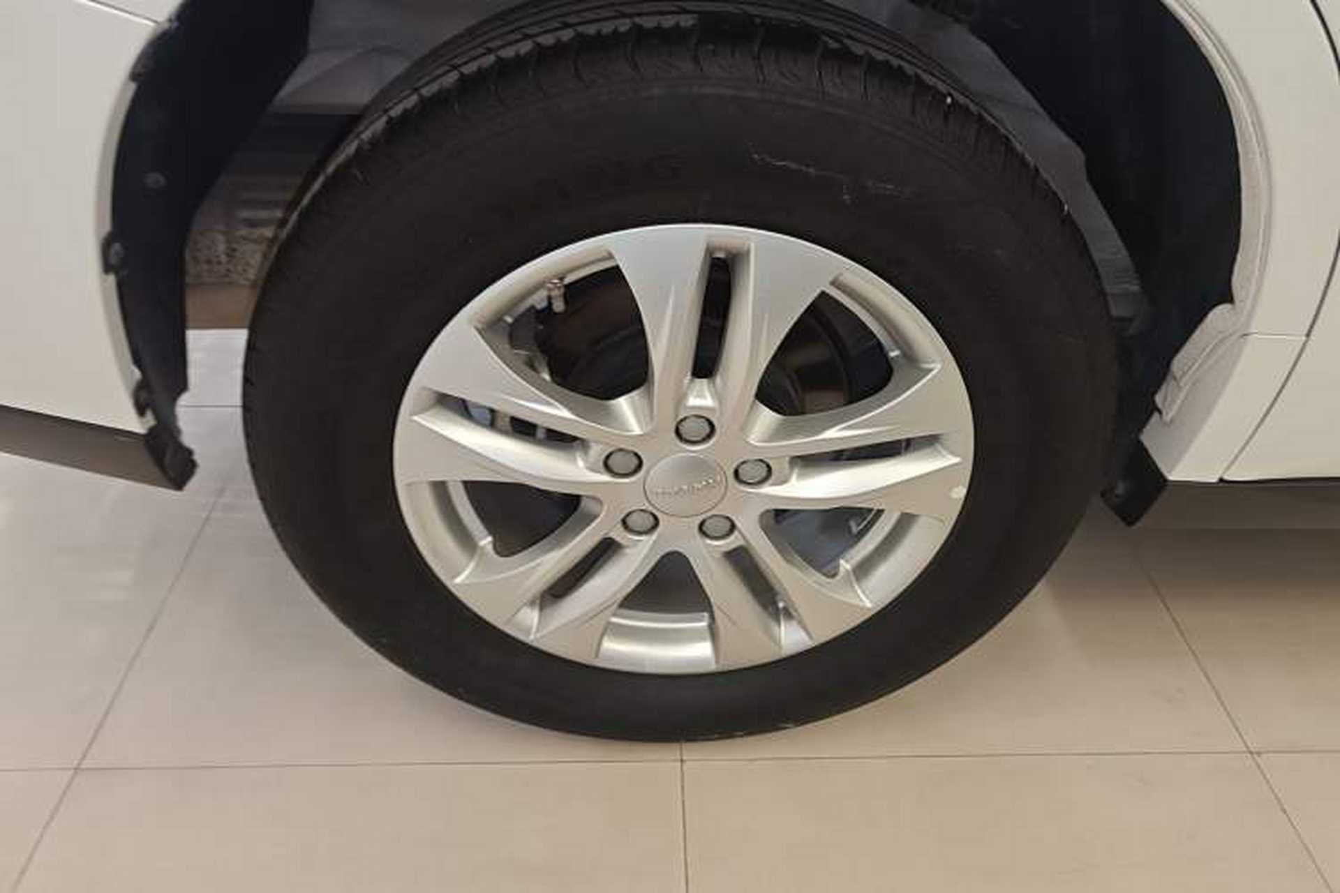 Used Haval M6 2019 1.5T DCT Two-Wheel Drive Value Edition China VI Standard Right Rear Wheel Hub