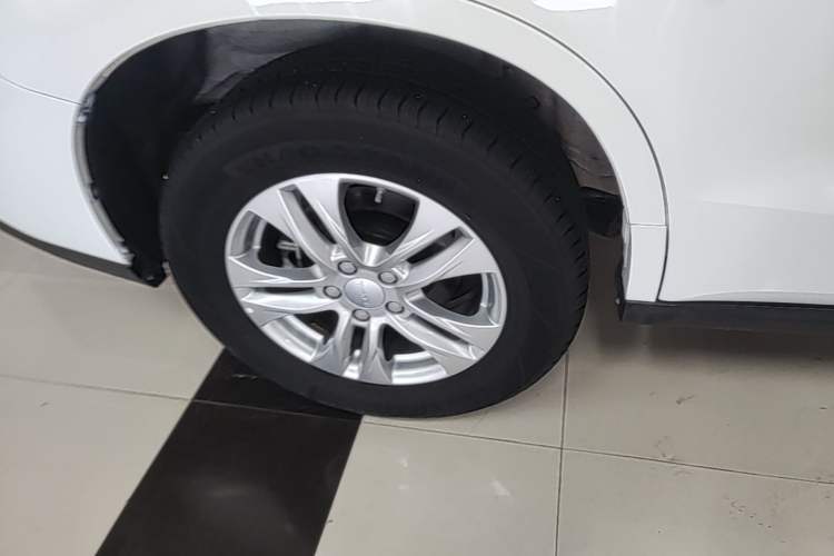 Used Haval M6 2019 1.5T DCT Two-Wheel Drive Value Edition China VI Standard Right Rear Wheel Hub