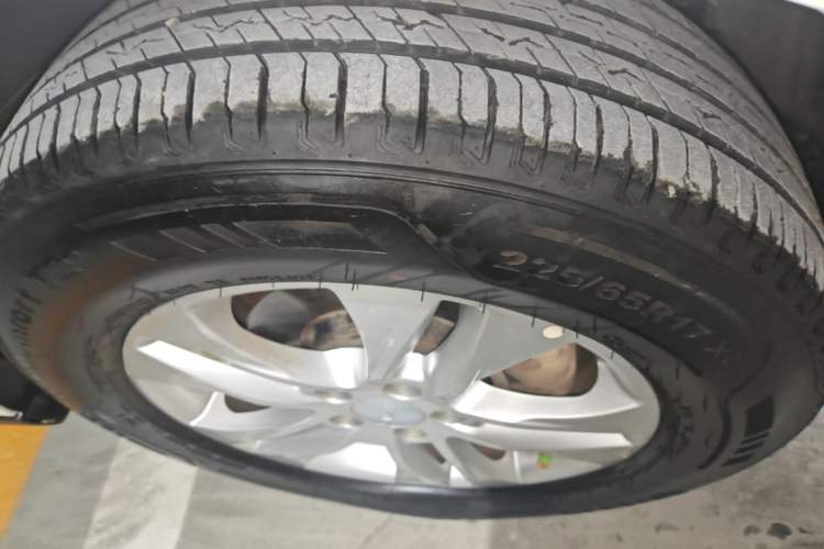 Used Haval M6 2019 1.5T DCT Two-Wheel Drive Value Edition China VI Standard Right Rear Wheel Hub