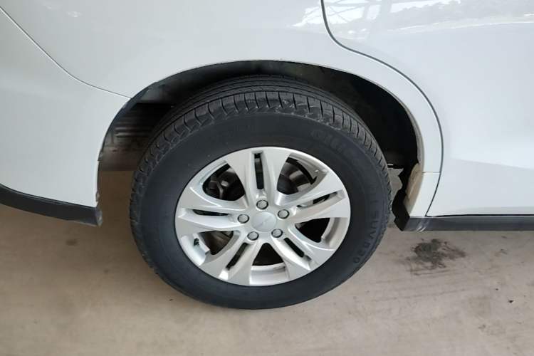 Used Haval M6 2019 1.5T DCT Two-Wheel Drive Value Edition China VI Standard Right Rear Wheel Hub