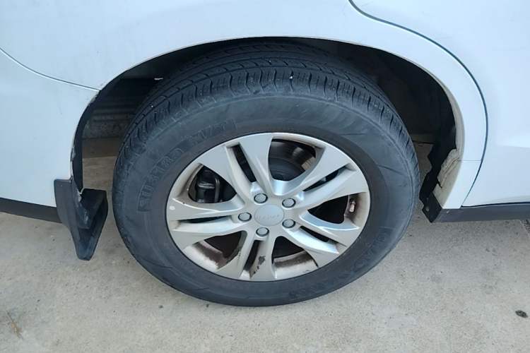 Used Haval M6 2019 1.5T DCT Two-Wheel Drive Elite Version China VI Standard Right Rear Wheel Hub