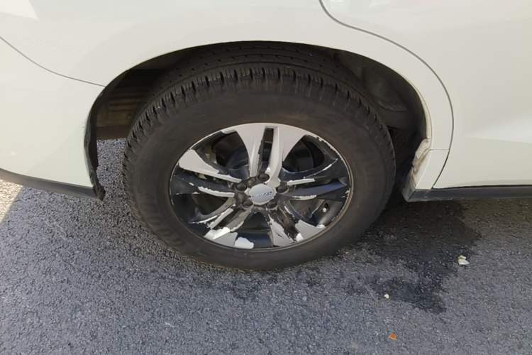 Used Haval M6 2019 1.5T Manual Two-Wheel Drive Elite Version China VI Standard Right Rear Wheel Hub