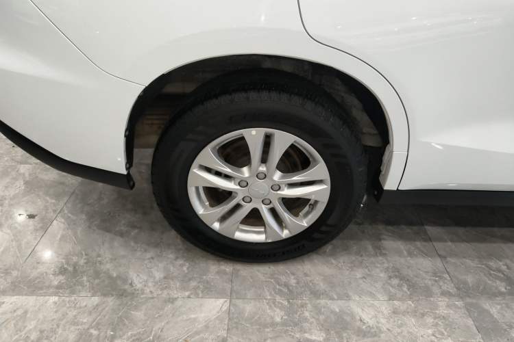 Used Haval M6 2019 1.5T DCT Two-Wheel Drive Value Edition China VI Standard Right Rear Wheel Hub