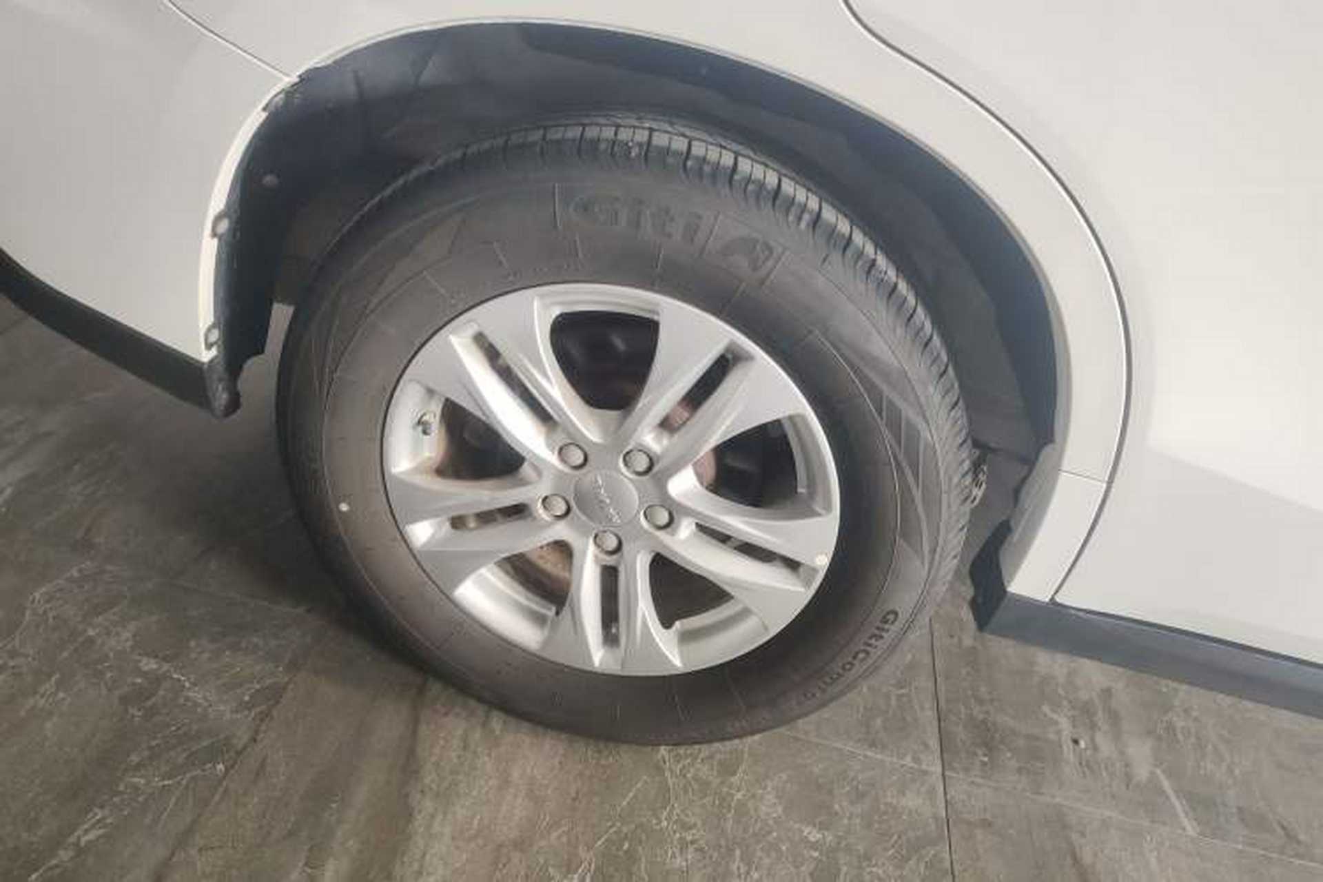 Used Haval M6 2019 1.5T DCT Two-Wheel Drive Value Edition China VI Standard Right Rear Wheel Hub