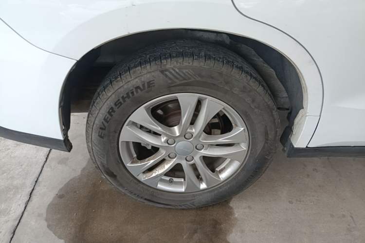 Used Haval M6 2019 1.5T DCT Two-Wheel Drive Value Edition China VI Standard Right Rear Wheel Hub