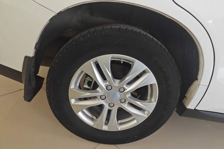 Used Haval M6 2019 1.5T DCT Two-Wheel Drive Value Edition China VI Standard Right Rear Wheel Hub