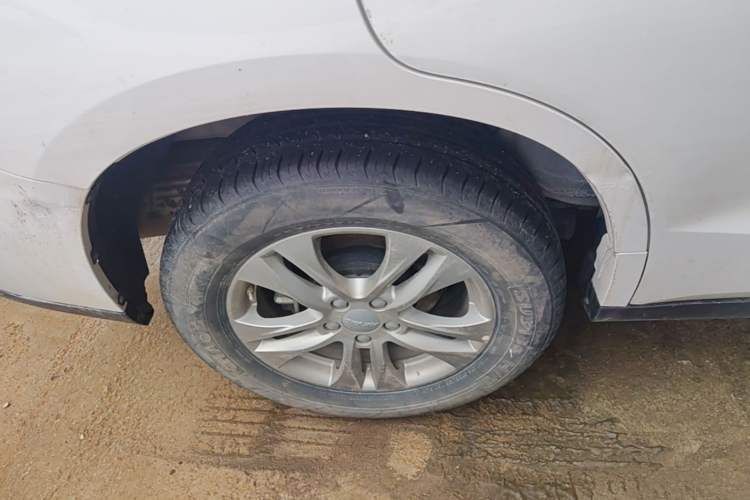 Used Haval M6 2019 1.5T DCT Two-Wheel Drive Value Edition China VI Standard Right Rear Wheel Hub
