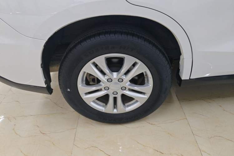 Used Haval M6 2019 1.5T DCT Two-Wheel Drive Elite Version China V Standard Right Rear Wheel Hub