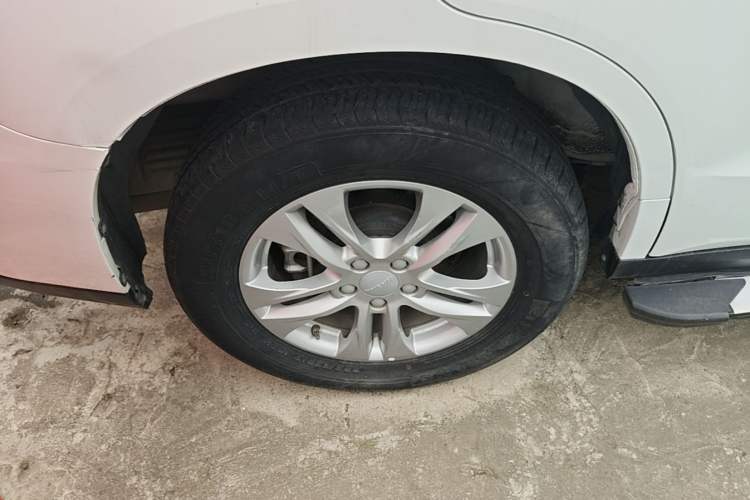 Used Haval M6 2019 1.5T Manual Two-Wheel Drive Urban Version China VI Standard Right Rear Wheel Hub