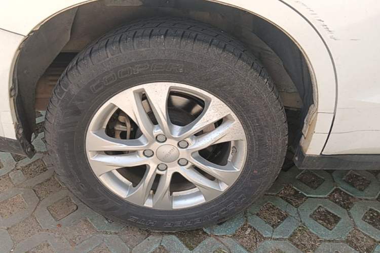 Used Haval M6 2019 1.5T Manual Two-Wheel Drive Elite Version China VI Standard Right Rear Wheel Hub