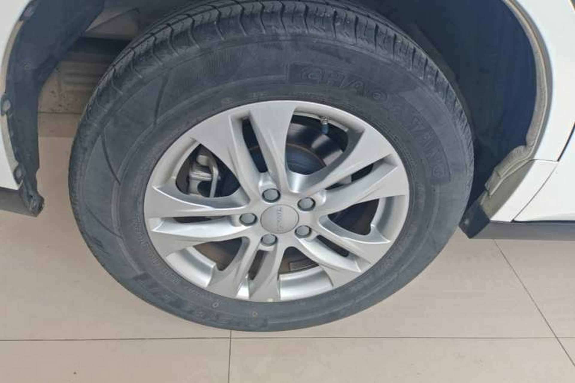 Used Haval M6 2019 1.5T DCT Two-Wheel Drive Elite Version China VI Standard Right Rear Wheel Hub